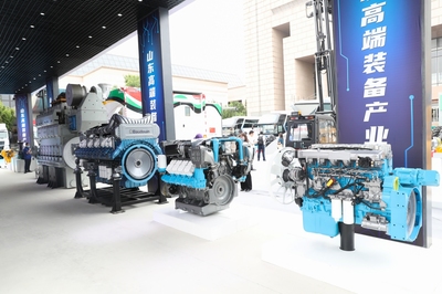山东重工引领绿色革命 全国首台商业化氢内燃机重卡发布，驱动高端装备产业腾飞